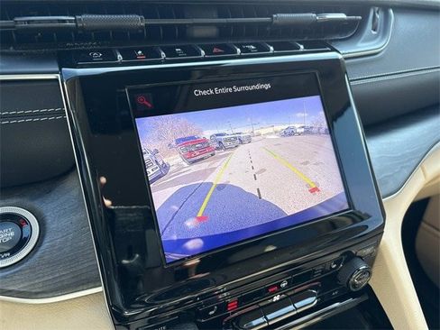 Used 2021 Jeep Grand Cherokee L Limited image 32