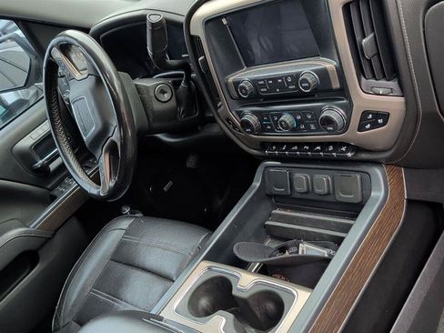 Used 2018 GMC Sierra 1500 Denali w/ Denali Ultimate Package AWD/4WD image 3
