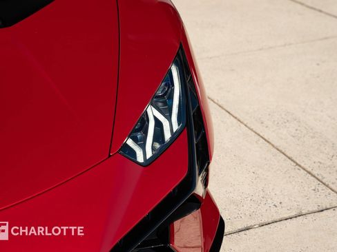 Used 2023 Lamborghini Huracan Tecnica image 5