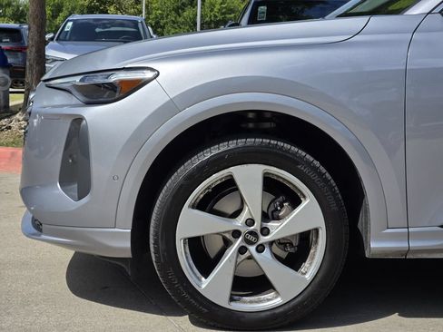 Used 2025 Audi Q5 Premium Plus w/ Premium Plus AWD/4WD image 13
