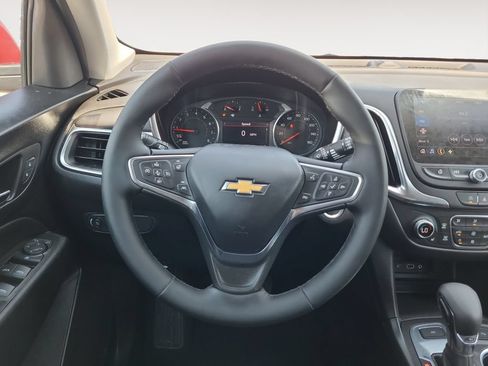 Used 2024 Chevrolet Equinox LT AWD/4WD image 12