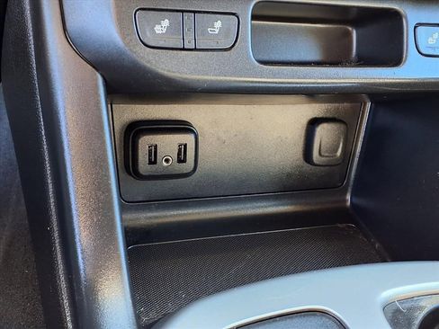 Used 2022 Chevrolet Colorado ZR2 image 8