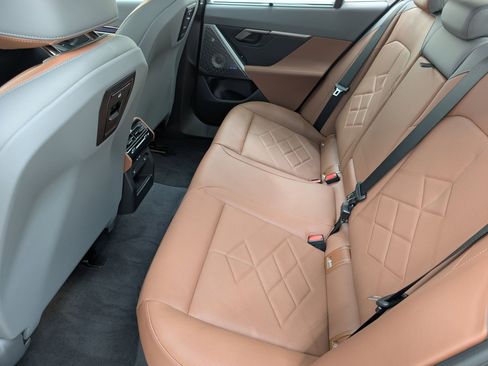 Certified 2025 BMW i5 xDrive40 image 26