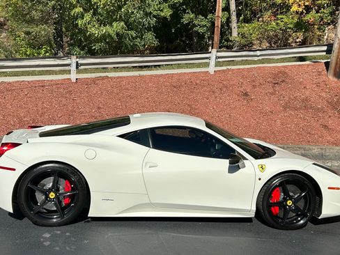 Used 2014 Ferrari 458 Italia Coupe image 6