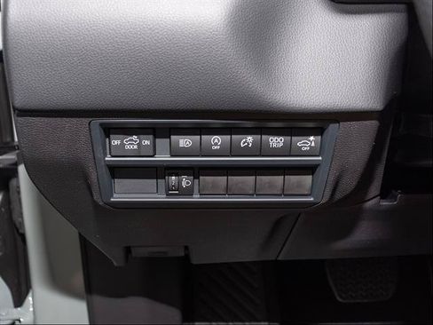 New 2026 Toyota Tundra Limited AWD/4WD image 11