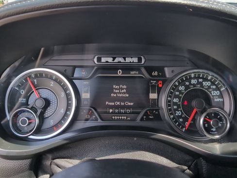 Used 2020 RAM 1500 Laramie w/ Sport Appearance Package AWD/4WD image 18