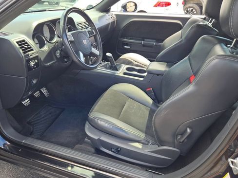 Used 2010 Dodge Challenger SRT8 w/ SRT Option Group II RWD image 20