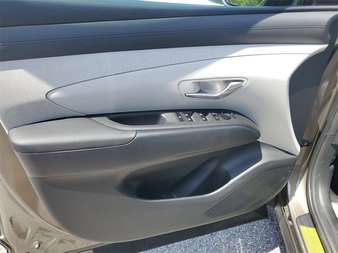 Used 2025 Hyundai Tucson SEL image 14