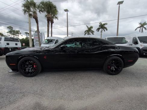 Used 2016 Dodge Challenger SRT Hellcat RWD image 8