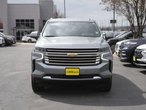 Used 2024 Chevrolet Tahoe High Country image 3