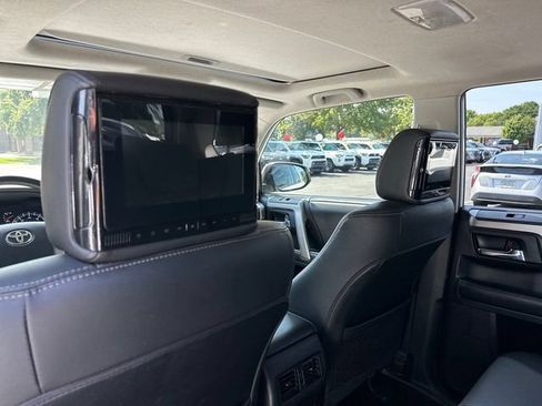 Used 2019 Toyota 4Runner SR5 Premium AWD/4WD image 15