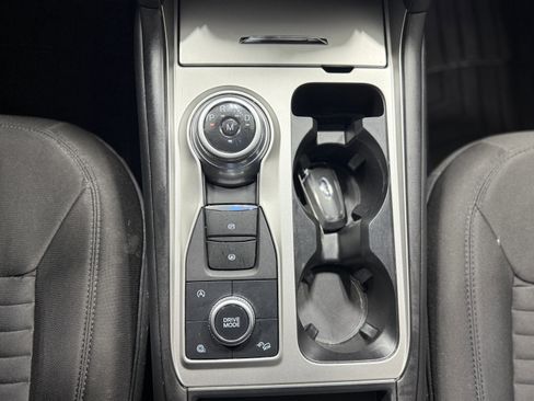 Used 2020 Ford Explorer XLT w/ Comfort Package image 22