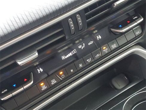 Used 2025 MAZDA CX-90 3.3 Turbo w/ Select Package image 18