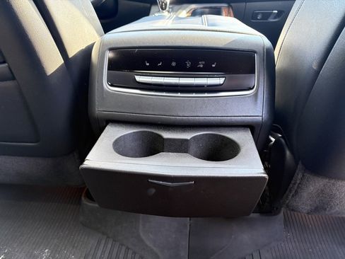 Used 2022 Cadillac Escalade ESV Premium Luxury w/ Performance Package image 18