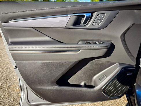 New 2026 Buick Enclave Sport Touring w/ Power Package image 9