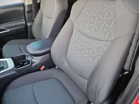 Used 2025 Toyota RAV4 XLE w/ Convenience Package FWD image 16
