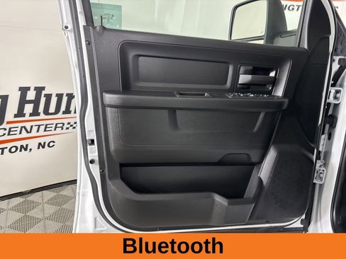 Used 2023 RAM 2500 Tradesman w/ Chrome Appearance Group image 9