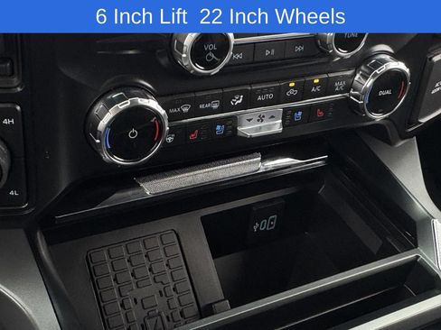 Used 2025 Ford F250 Lariat w/ Chrome Package AWD/4WD image 22