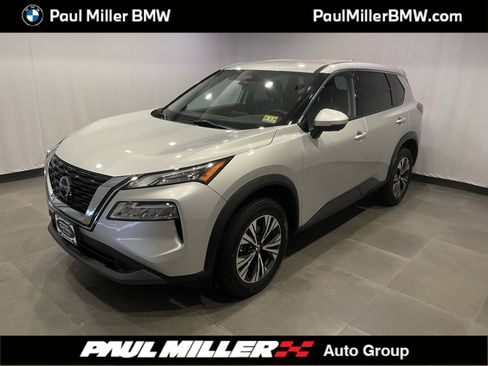 Used 2021 Nissan Rogue SV AWD/4WD image 1
