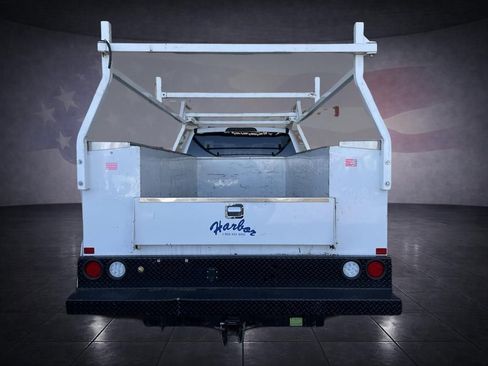 Used 2021 Ford F350 XLT image 4