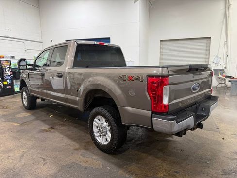 Used 2018 Ford F250 XLT w/ Snow Plow Prep Package image 4