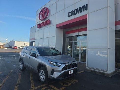 Used 2024 Toyota RAV4 LE image 1