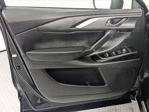 Used 2023 MAZDA CX-9 Touring image 13