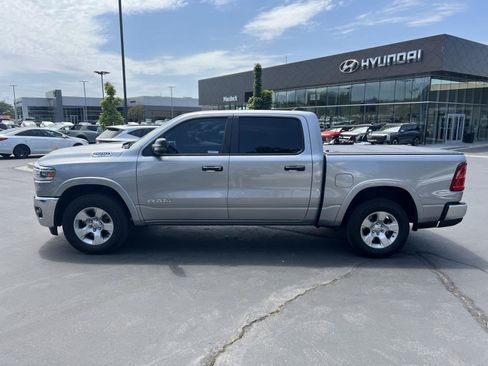 Used 2025 RAM 1500 Big Horn AWD/4WD image 12