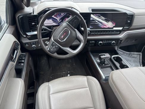 Used 2024 GMC Sierra 1500 SLT w/ SLT Premium Plus Package AWD/4WD image 7