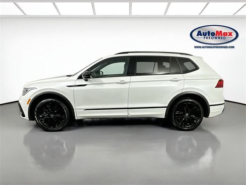 Used 2022 Volkswagen Tiguan SE R-Line image 9
