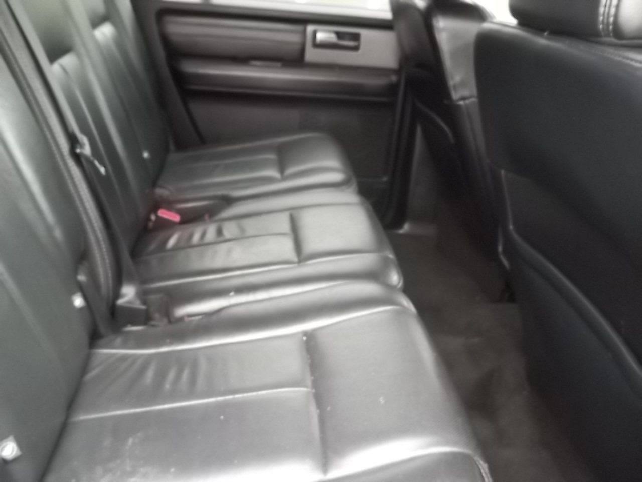 Used 2017 Ford Expedition Max Platinum AWD/4WD image 12
