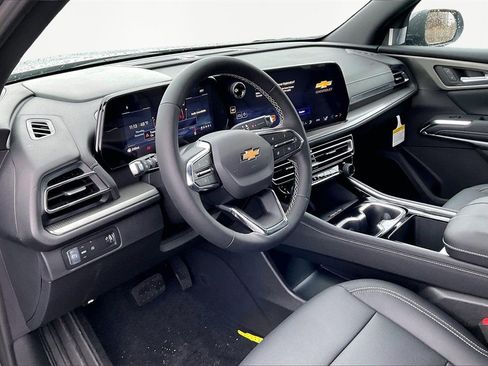 New 2026 Chevrolet Traverse LT w/ Driver Confidence Package image 8