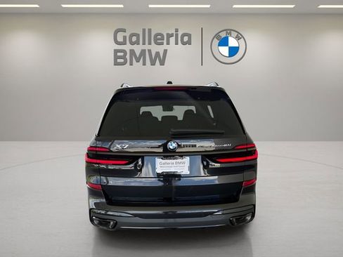 Certified 2026 BMW X7 xDrive40i w/ M Sport Package AWD/4WD image 8
