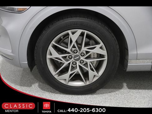 Used 2025 Genesis GV70 2.5T AWD/4WD image 23