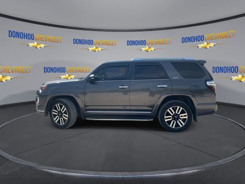 Used 2022 Toyota 4Runner Limited AWD/4WD image 8