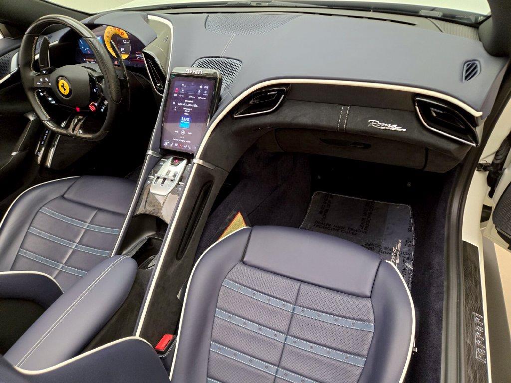 Used 2024 Ferrari Roma Spider RWD image 25