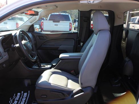 Used 2021 Chevrolet Colorado W/T RWD image 10