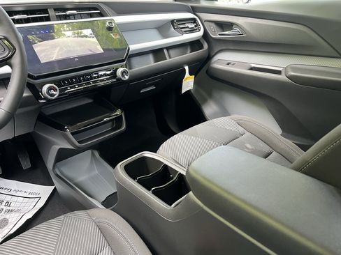 New 2027 Chevrolet Bolt LT w/ Comfort Package FWD image 27