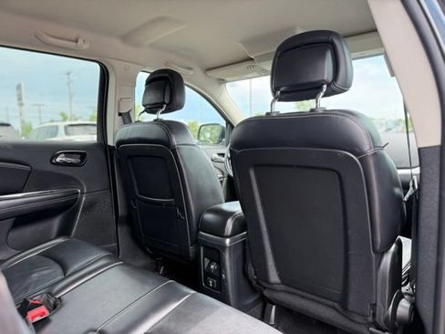 Used 2013 Dodge Journey Crew w/ Driver Convenience Group FWD image 18