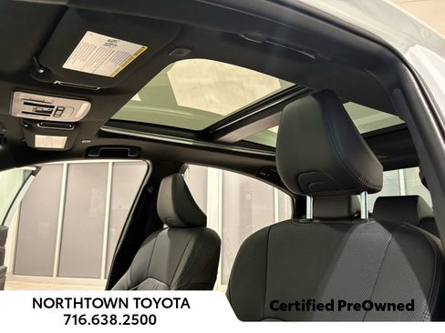 Used 2025 Toyota Camry XSE image 18