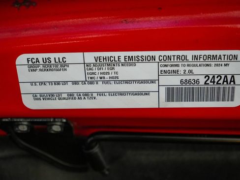 Used 2024 Jeep Wrangler Unlimited AWD/4WD image 24