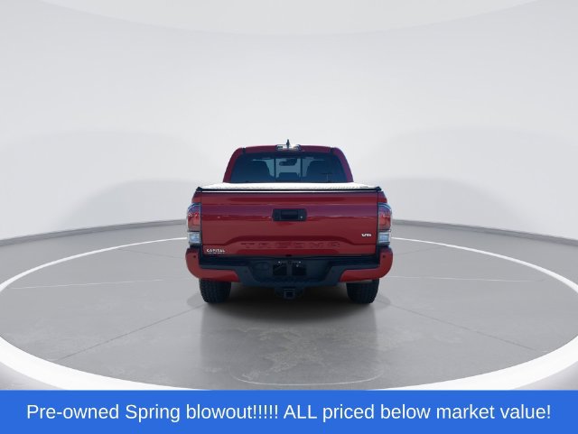 Used 2022 Toyota Tacoma TRD Off-Road w/ TRD Premium Off Road Package AWD/4WD image 7