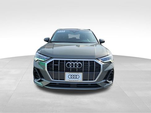Certified 2025 Audi Q3 2.0T Premium Plus image 2