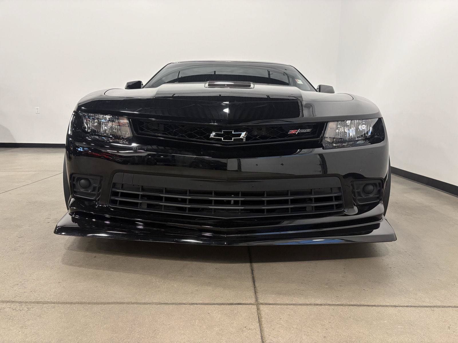 Used 2015 Chevrolet Camaro Z/28 RWD image 10