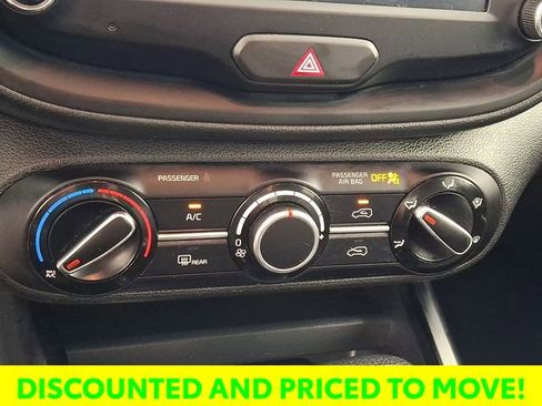 Used 2024 Kia Soul LX w/ Option Group 015 image 17