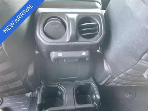 Used 2020 Jeep Wrangler Unlimited Sport AWD/4WD image 17