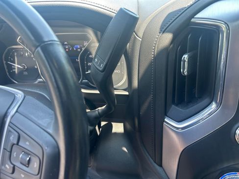Used 2021 GMC Sierra 1500 SLT w/ SLT Premium Plus Package AWD/4WD image 28