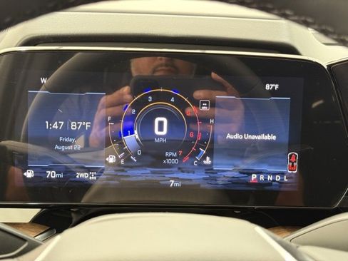 New 2025 Chevrolet Suburban High Country image 39