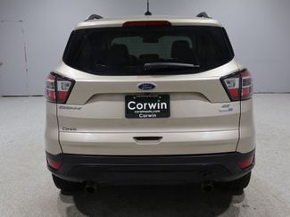Used 2017 Ford Escape SE w/ SE Sport Appearance Package AWD/4WD video 3