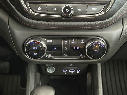 Used 2023 Chevrolet TrailBlazer RS w/ Sun and Liftgate Package FWD image 19